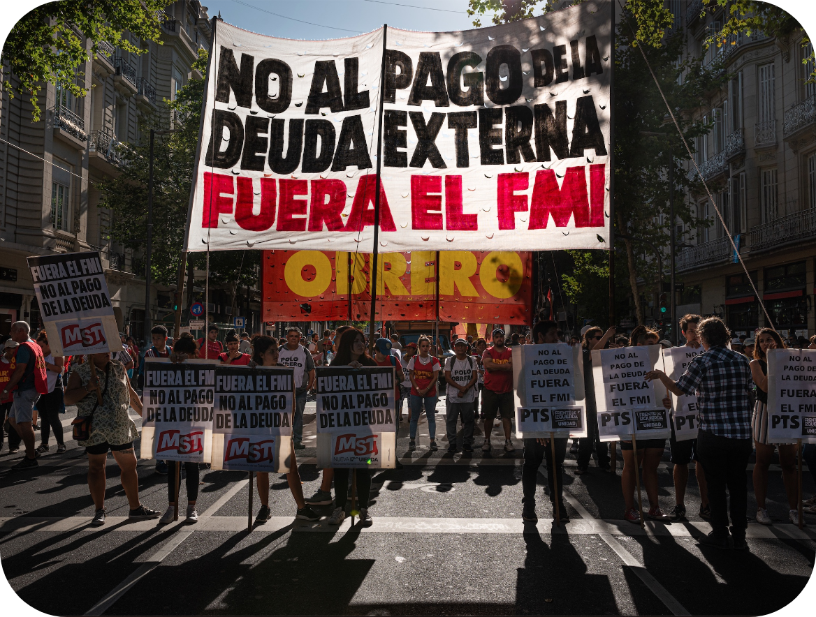 Argentinians demonstrate against IMF debt payments. Credit: Nick Photoworld